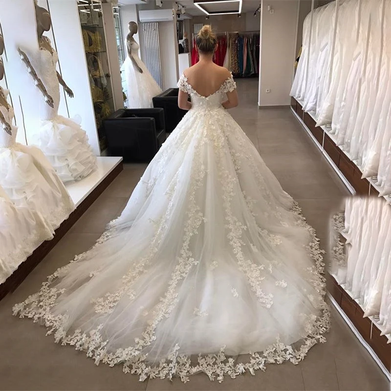 Customized Off Shoulder Puffy Ball Gown Wedding Dress Appliques Tulle Backless V Neck Lace Bridal Gown backless Robe De Mariee