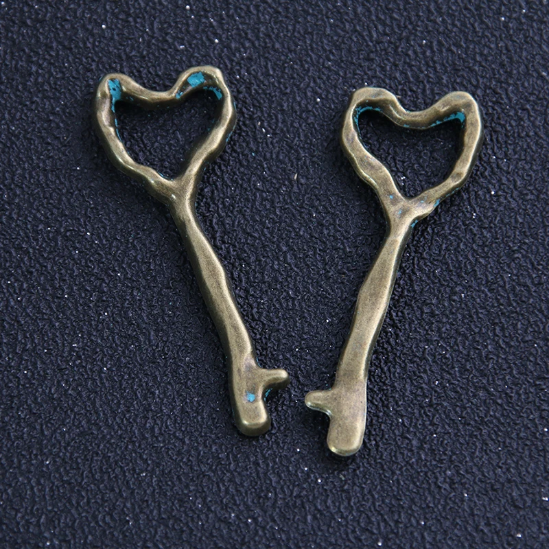 4pcs 18*50mm Metal  Green Bronze Charms Classic DIY Fashion Handmade Decoration Key Shape Charms for Jewelry Making