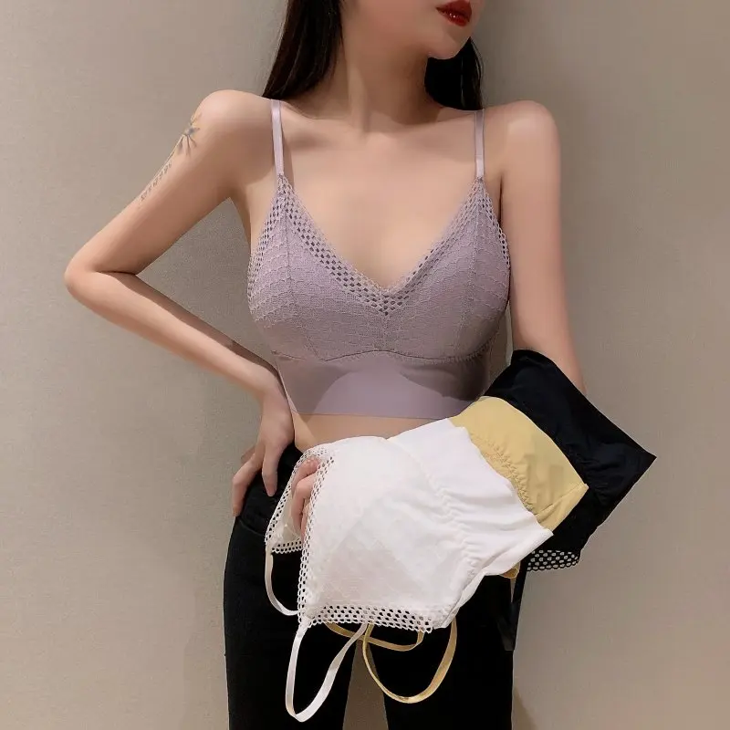 

Women's Trendy Camisole Solid V-Neck Spaghetti Straps Lace Edging Cropped Tops Super Short Bottoming Tops Spring Summer 2021