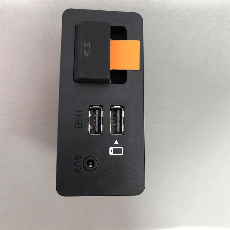 CarPlay and Android Auto USB Media Hub Retrofit Kit for Mazda, Support Mazda 3/6/CX5/CX3/CX9-TK78 66 9U0C K1414 C922 V6 605A