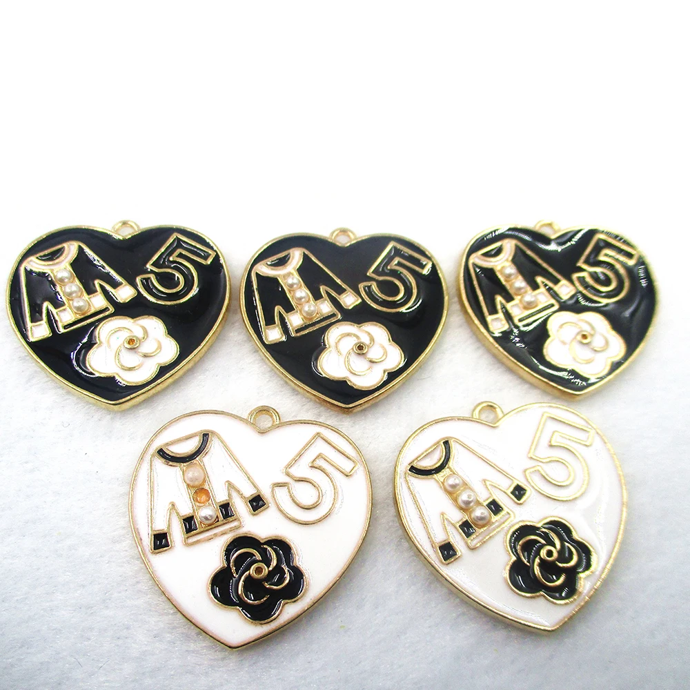 

6pcs/pack Number 5 Heart Alloy Metal Charms Cabochon Handmade DIY European Charms for Bracelets Jewelry Making Findings XL432
