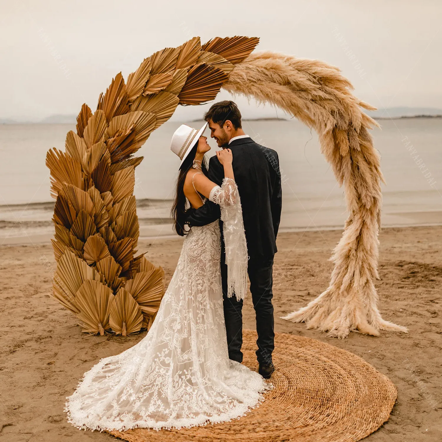 Flare Hülse Boho GYPSY Brautkleider EINE Linie Spitze Romantische Brautkleider Feder Spitze Quaste Vestido De Noivas Chic DW588