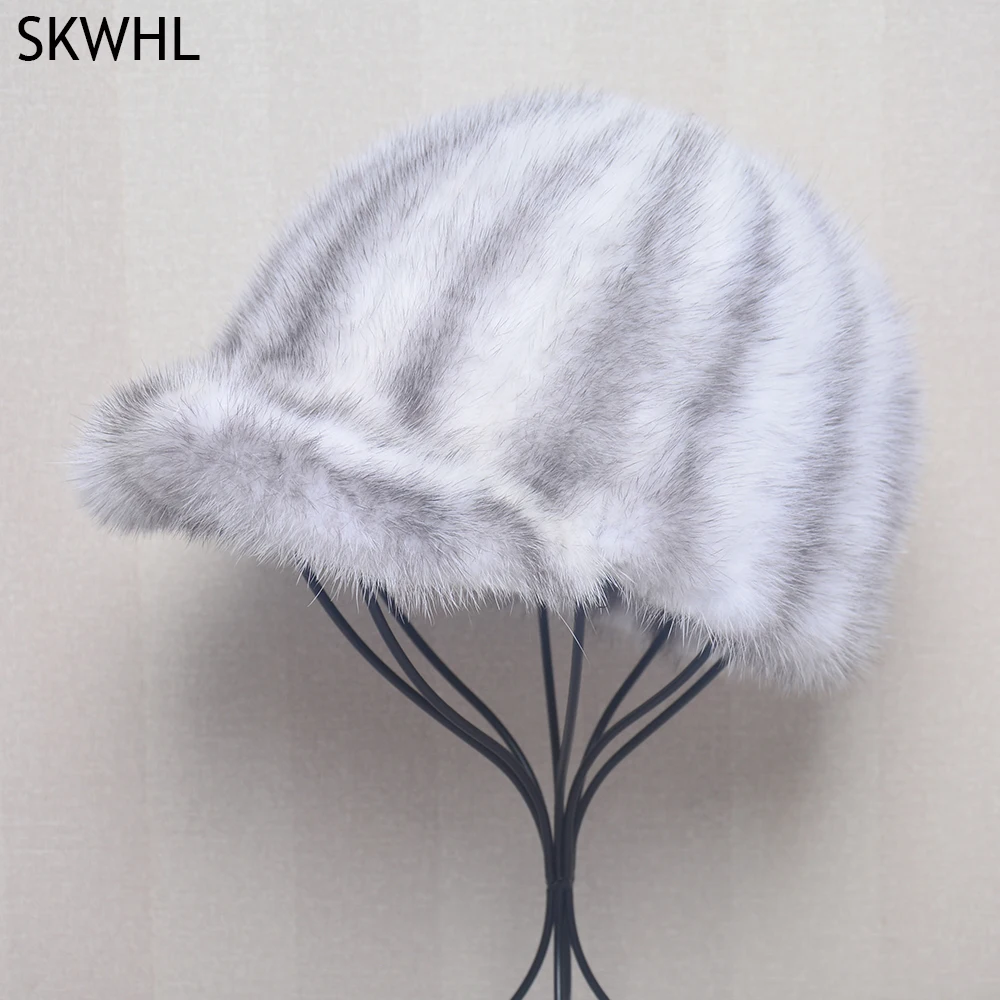 

New Real Natural Mink Fur Cap Fashion And Warm Hat For Women High-quality Fur Hat Mink Splicing With Eaves Blocking Snow Fur Cap