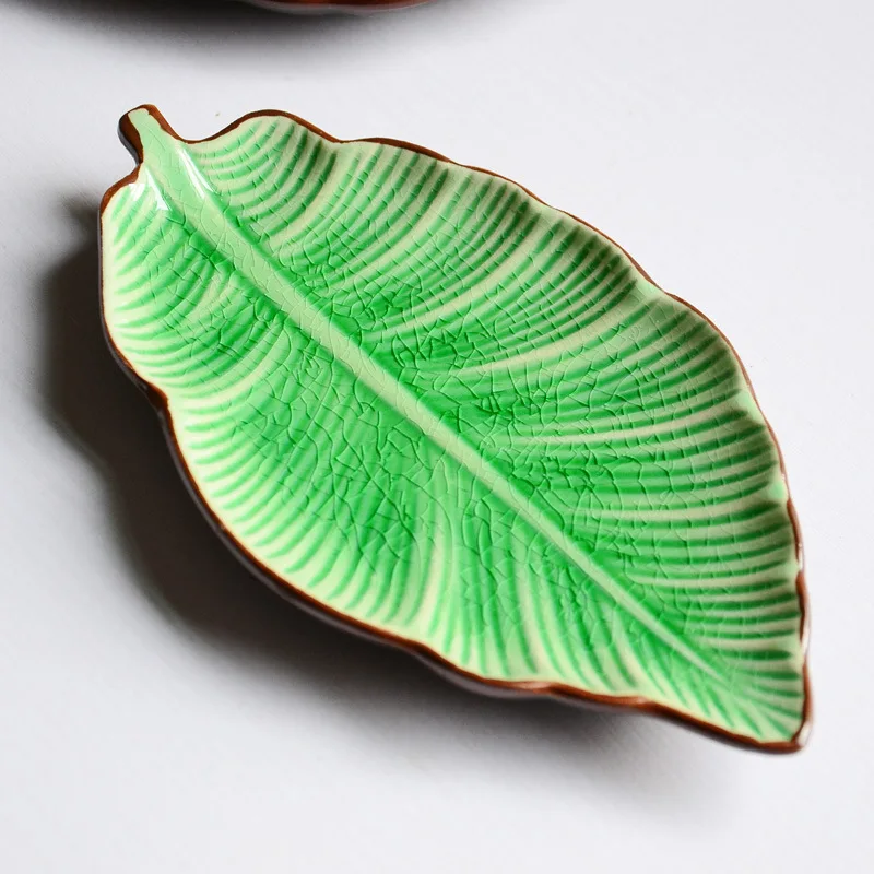 Banana leaf shape leaf dish ceramic dishes ice crack glaze lovely sushi dishes tableware small plate dish