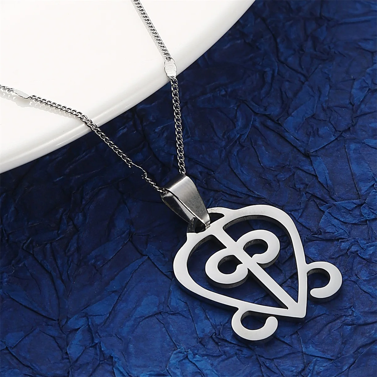 Silver Color Stainless Steel African Adinkra Symbol Pendant Necklace ODO NNYEW FIE KWAN Love Powerful Heart Chain Jewelry