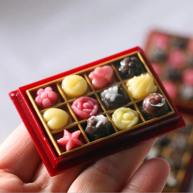 Mini 1/12 Dollhouse Miniature Chocolate Gift Box Mini Play Toy Model Doll House Kids Play Kitchen Food For Dolls Accessories