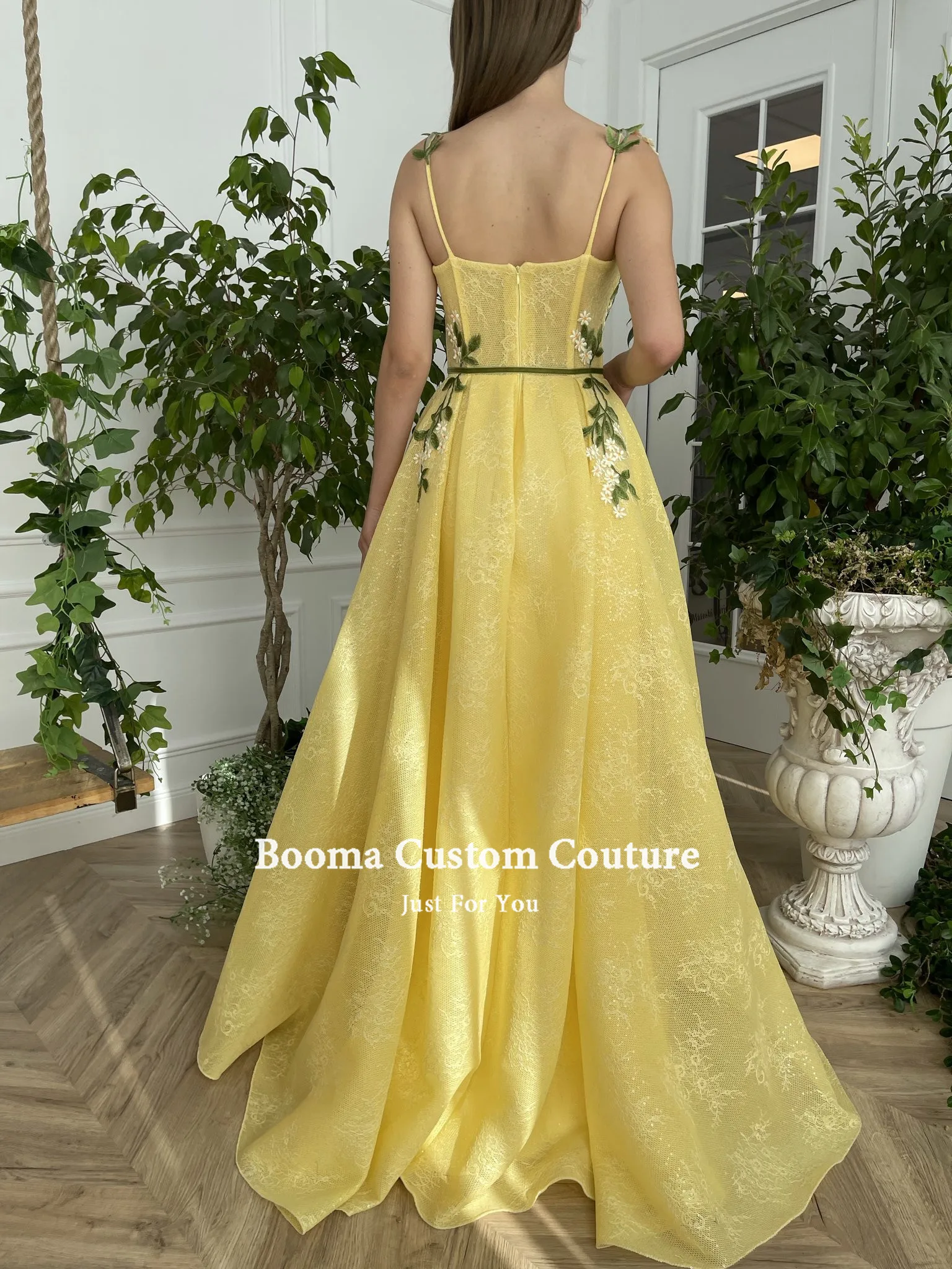 Booma Yellow Lace A-Line Prom Dresses Spaghetti Straps Appliques Pleated Formal Party Dresses Ribbon Belt Open Back Prom Gowns