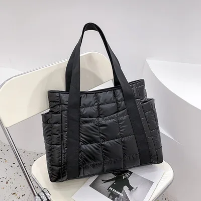Variant: Black winter bag