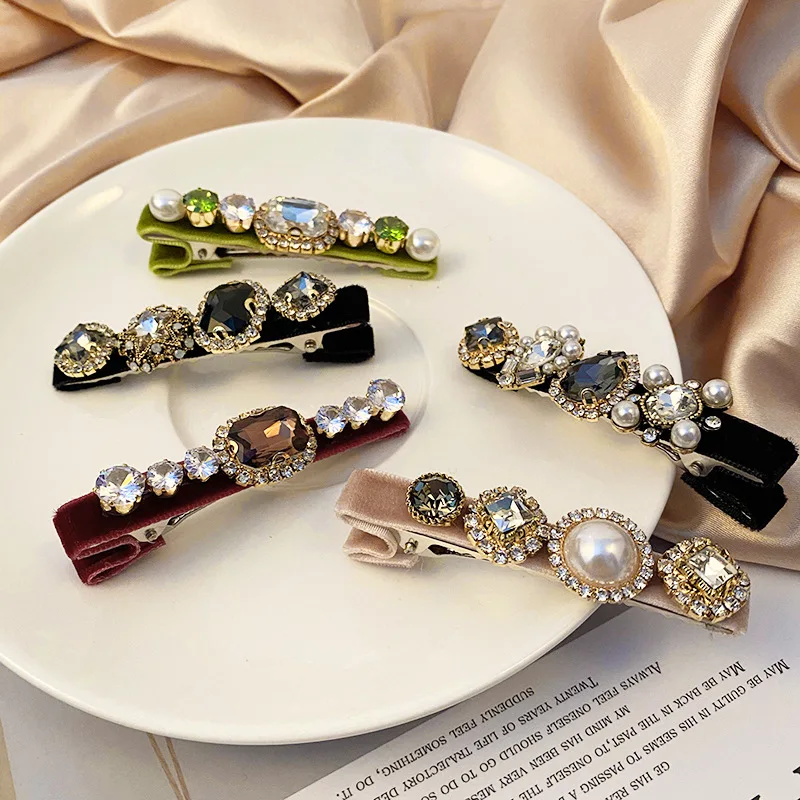 Kolorowe barokowy kryształ Barrette spinki do włosów dla kobiet nowe koreańskie najwyższej jakości błyszczące Rhinestone Pearl zaciski sprężynowe spinki do włosów hurtowych