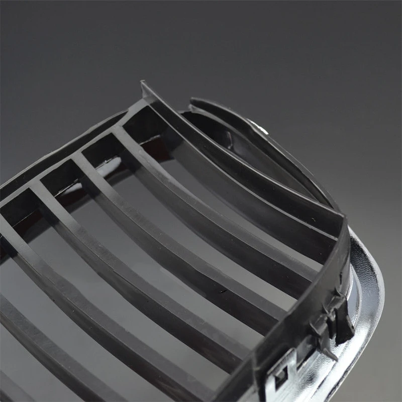 100% Brand New And High Quality ABS plastic Black and silver surround Front Chrome Grille Grill For B/MW E39 5-series 97-03