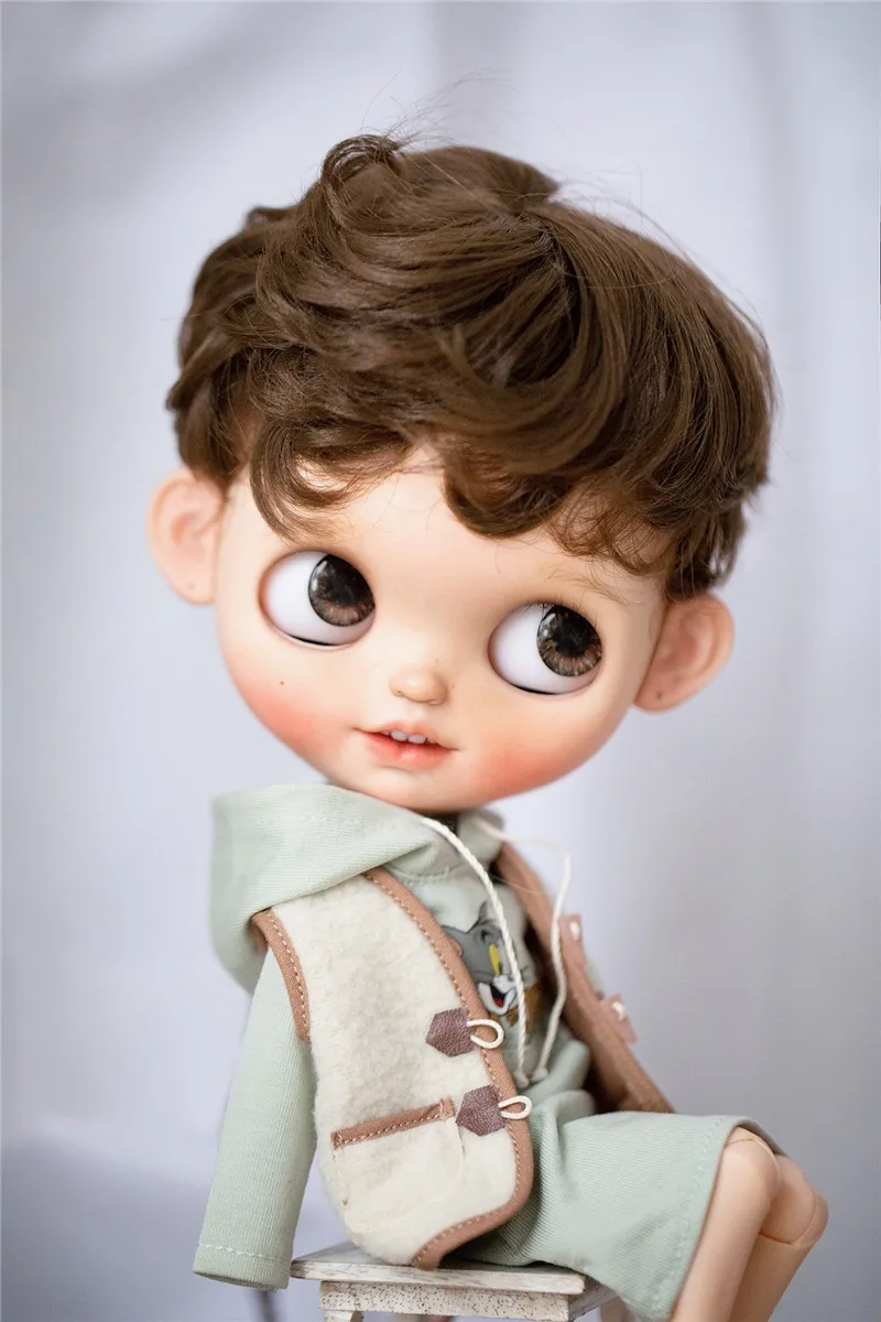 BJD doll wig is suitable for the Blythes 9-10in  size milk silk boy doll with short hair and curly hair doll accessories