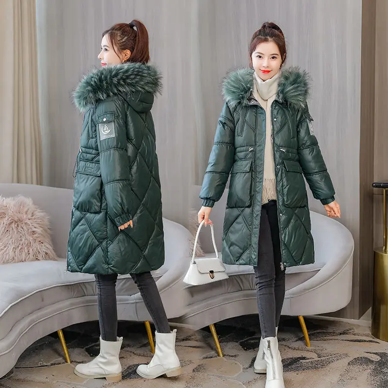 Winter Glossy Purple Jacket Women\'s Collection Warm Design and Color Mid-length Large Fur Collar Winter Gives Charm and Elegance