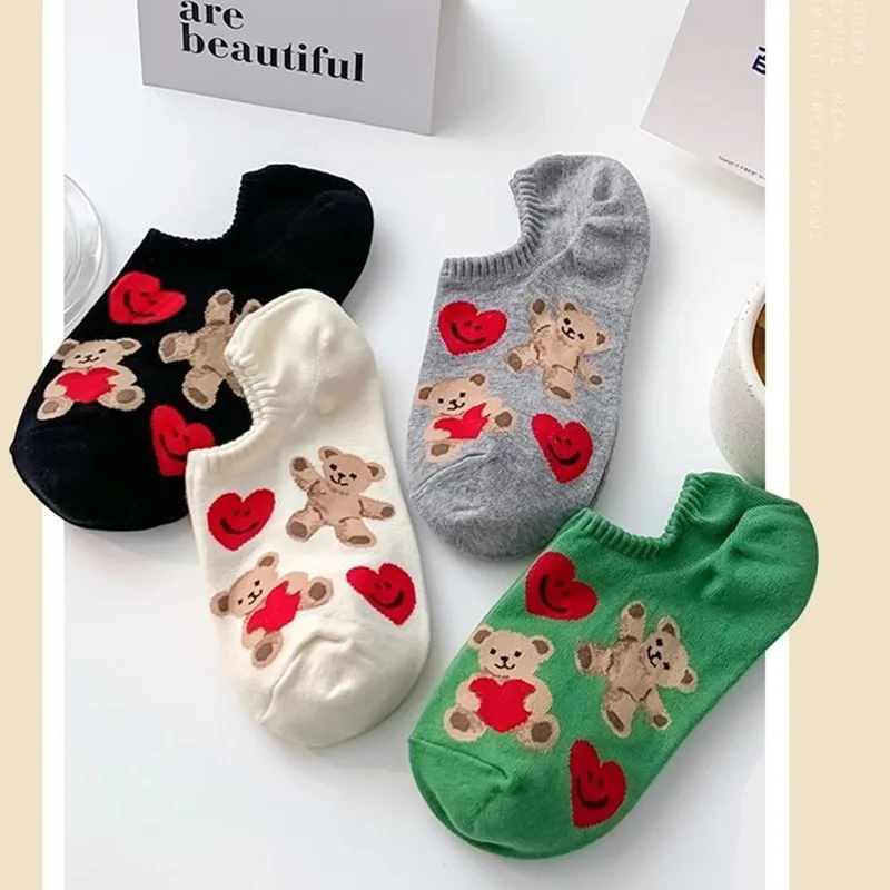 

4 Pairs fashion cartoon animal bear pattern 5 star socks women's playful fun socks women's casual cotton ankle socks for girls