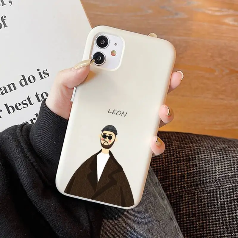 Movie Killer Leon And Mathilda Professional Uncle Girl Phone Case Solid Color for iphone 13 11 Pro Max X XS Max XR 7 8 6SPlus