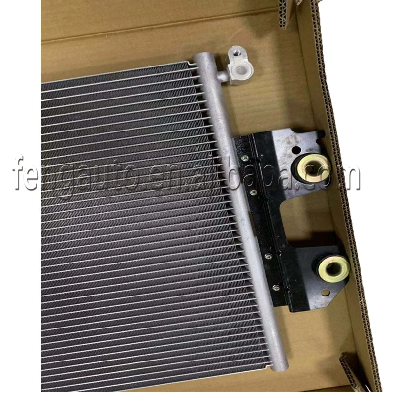 Auto Ac Condenser 7013887 23469929 15750662 25802112 For Express 2500 3500 Cargon Gmc Savana Series Van