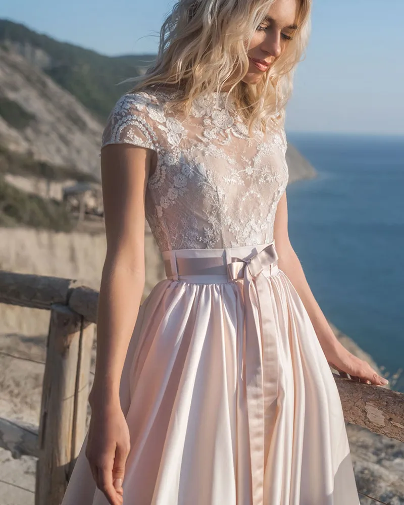 Elegant Pink Luxury O-Neck Wedding Dress 2024 with Lace Appliques A-Line Short Sleeve Button Sashes Bride Gown Vestido de novia