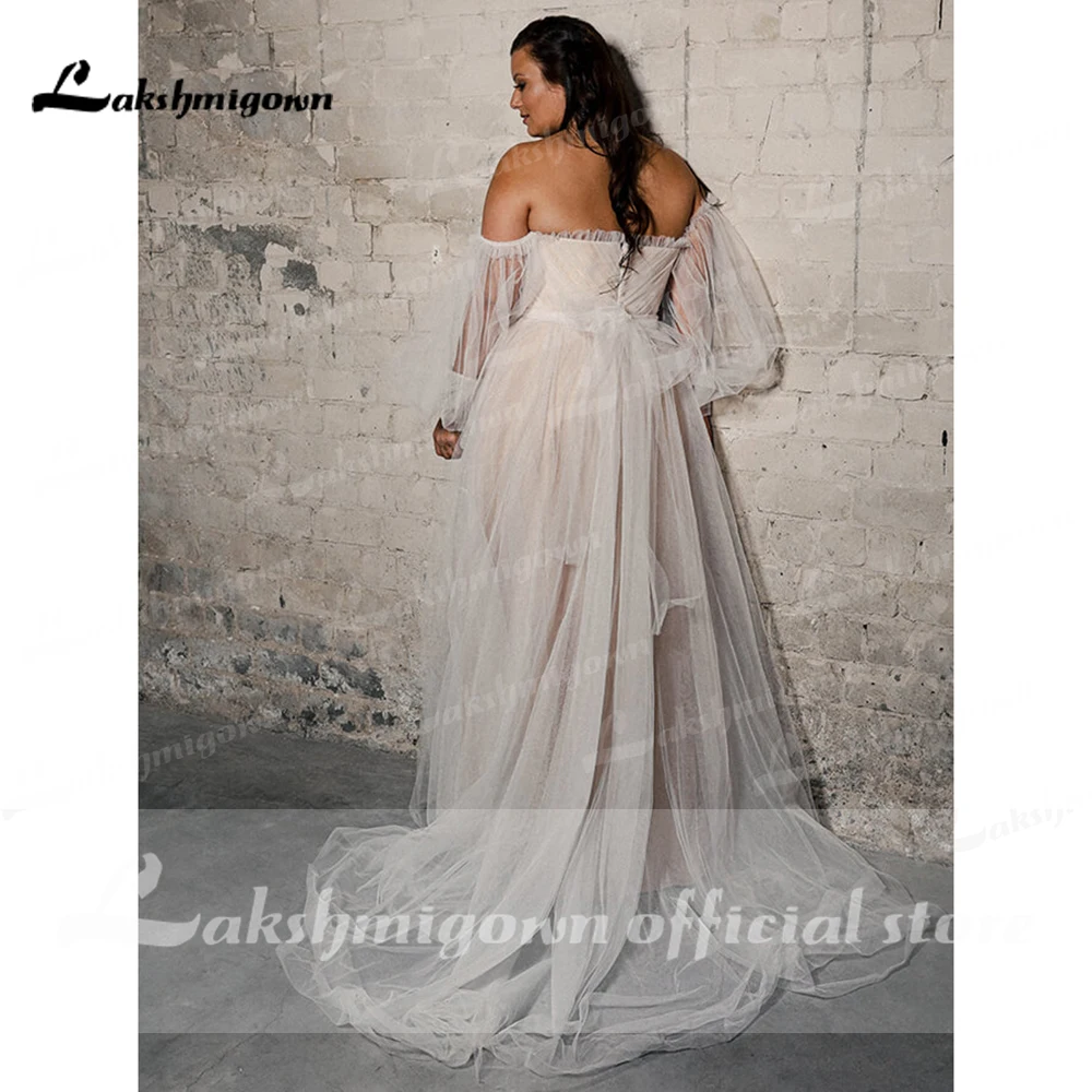 Plus Size A-Line Beach Wedding Dress Long Puff Sleeve Lace Bridal Gown Feathers Custom Made Princess Wedding Party Gowns Boho