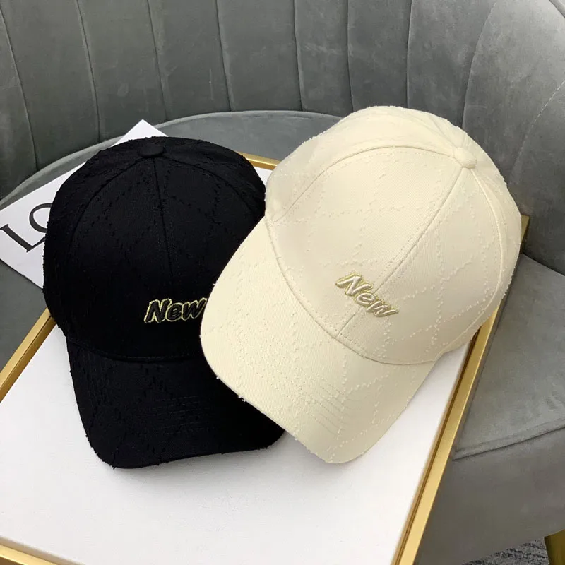 

Hole Embroidery Letter Caps Ladies Spring and Autumn Outdoor Street Baseball Cap Men's New Wild Sports Fashion Sun Hats