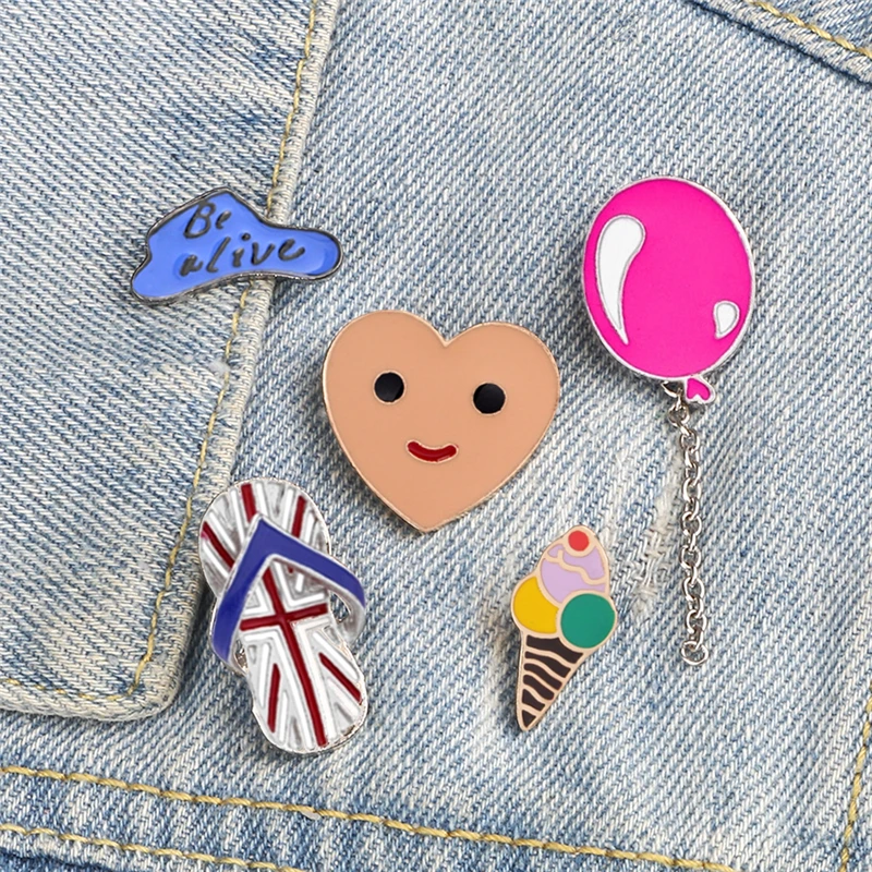 Bonito dos desenhos animados broches feminino esmalte pinos chinelo balão sorvete ícone saco chapéu jaquetas camisa lapela pino masculino crachá moda jóias
