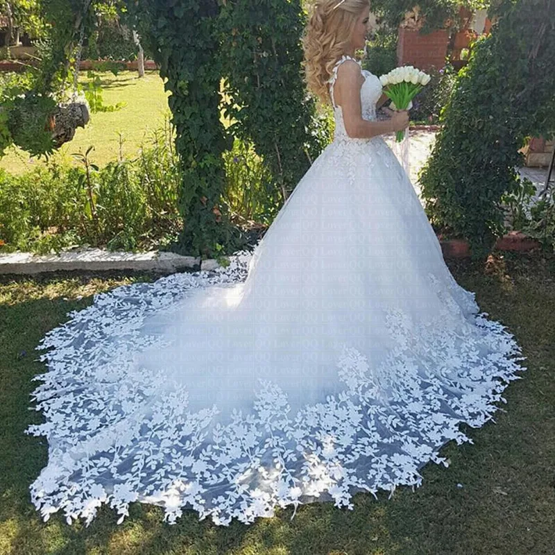 Sexy Vestido De Noiva Lace Robe de soiree Amazing Train Wedding Dress Customize Sweetheart Bridal Dress With Train Wedding Gowns