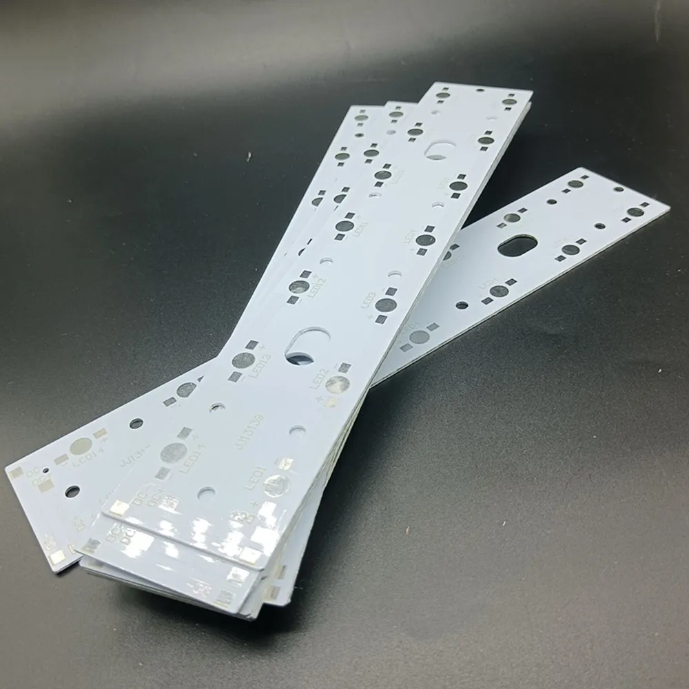 257mm x 47mm Aluminium PCB Circuit Board for 1W,3W,5W LED In Series