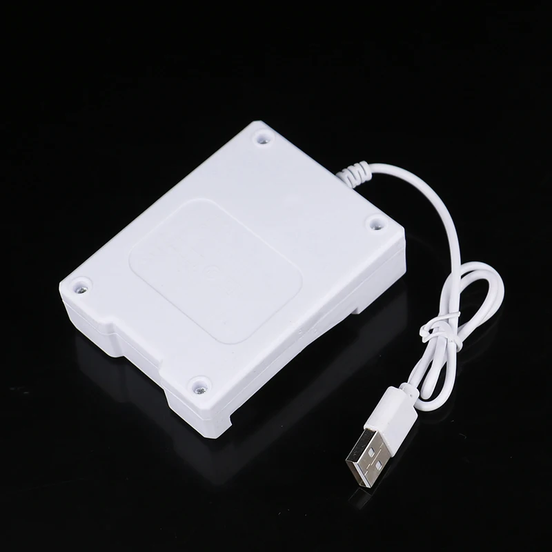 4 Slots USB Fast Charging AAA And AA Battery Charger Short Circuit Protection Retractable Spring Battery Charging Base