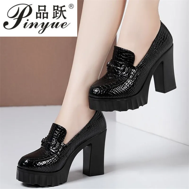 women spring and autumn shoes thick high heels fashion women genuine leather shoes  Alligator leather shoes with platform pumps