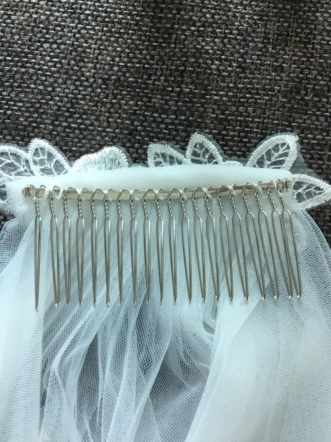 Bruiloft Sluiers Voor Bruid Witte Geappliceerd Parels Medium Lengte Kam Charmant Fascinators Veil Bridal Bruiloft Haaraccessoires