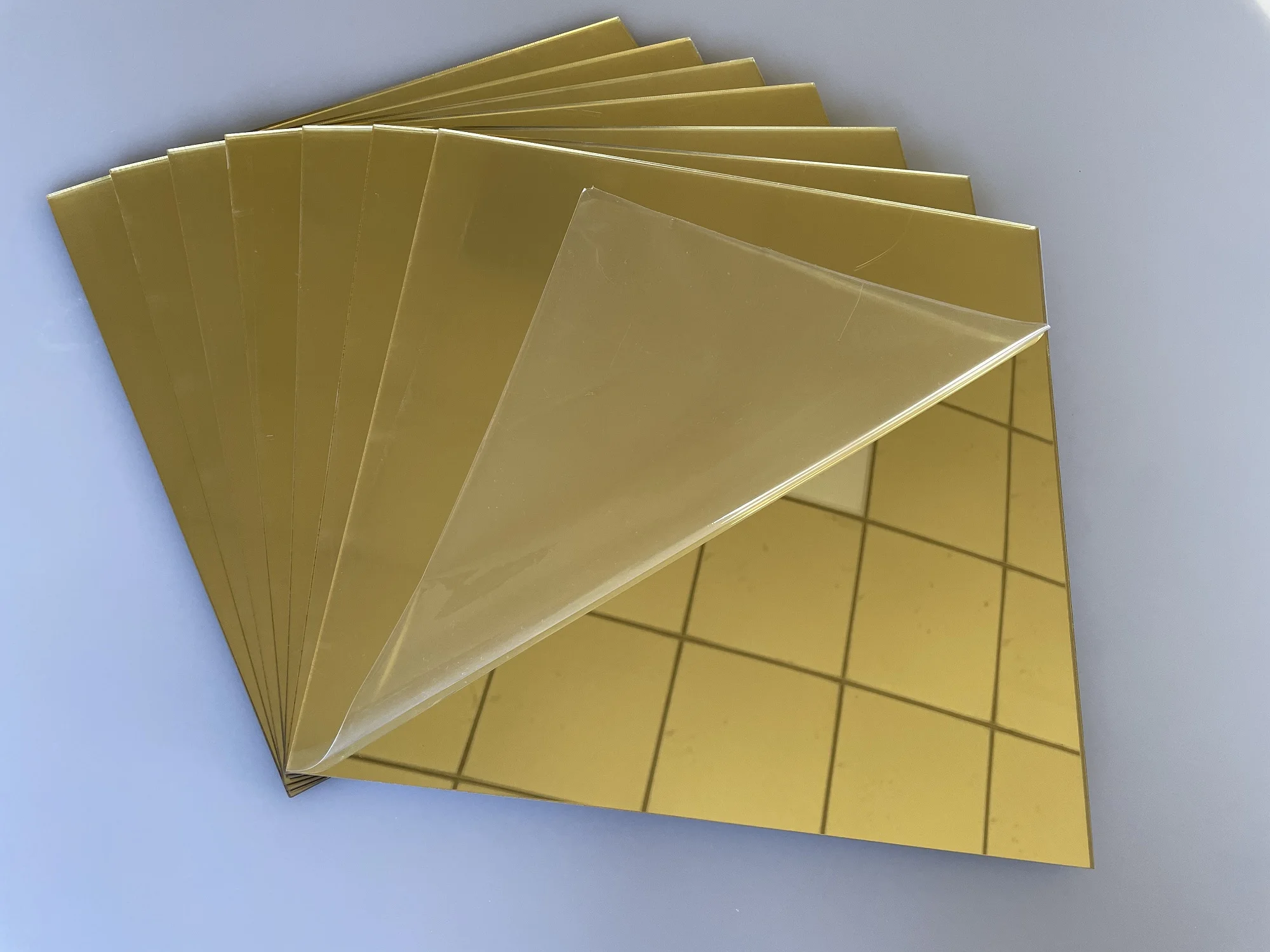 2mm Thickness Acrylic Gold Mirror Square Sheet Plastic Pier Glass Hotel Decorative Lens Plexiglass Not Easy To Broken