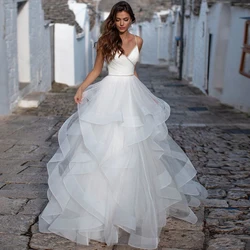Elegant Spaghetti Straps Ball Gown Wedding Dresses Customized Backless Robe de Mariage Delicate Beaded Ruffles Bridal Gown