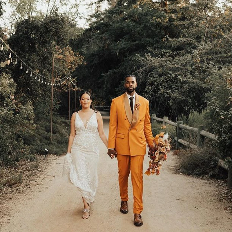 Terno masculino de ouro duas peças, coleção de casamento com lapela e lapela duplo breasted, roupa de baile feita sob encomenda