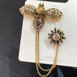Luxurious Retro Crystal Bee Chain Brooch Women's Court Design Party Accessories Pin Brooches Gift