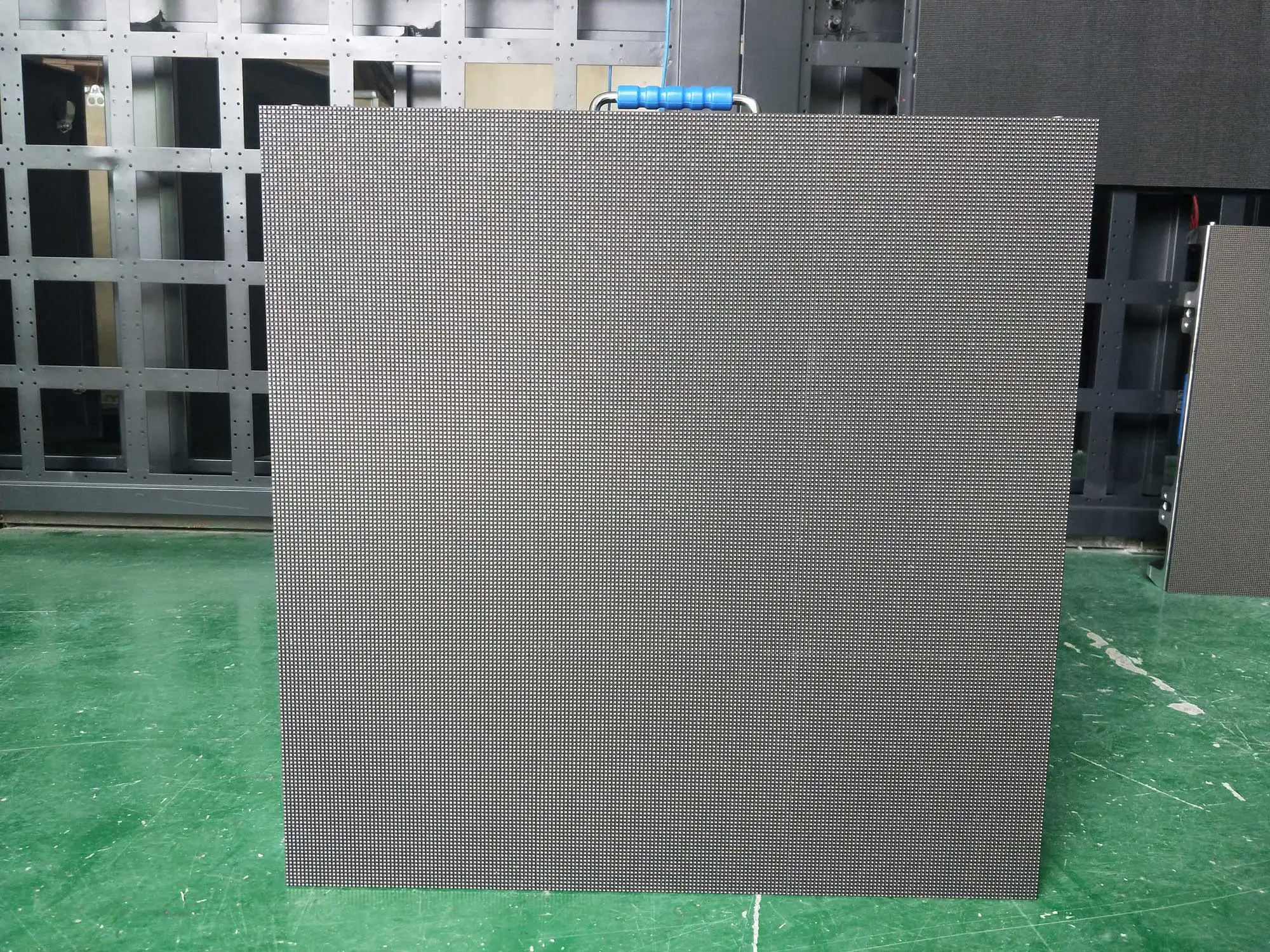 P3 Full Color Indoor Rental LED Display LED Screen Aluminium Die Casting Cabinet 576mm x 576mm