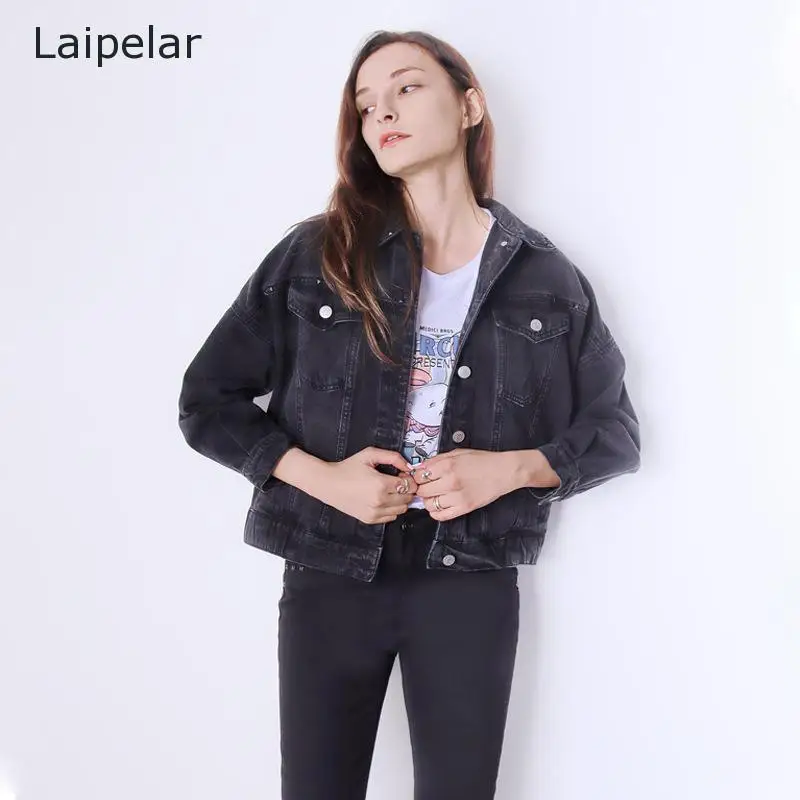 Women's Loose Black Denim Jacket Short Long Sleeves Slimming Rivet Denim Jacket Fashion Casual Jacket