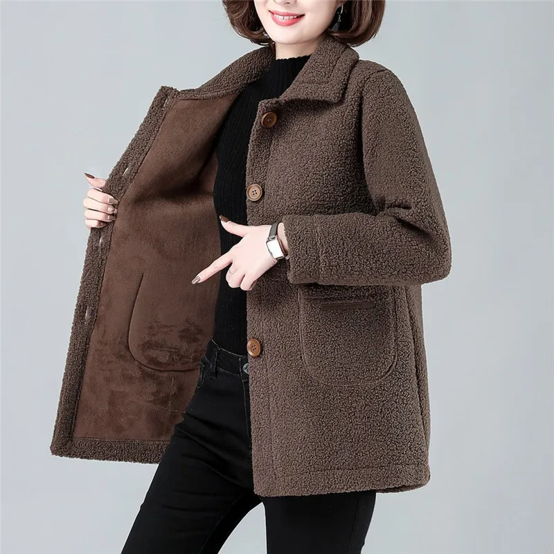 UHYTGF Lambswool Autumn Winter Fur Coat Women Thick Warm Jacket Medium-Length Elegant Mother Casual Loose Big Size Outwear 1396