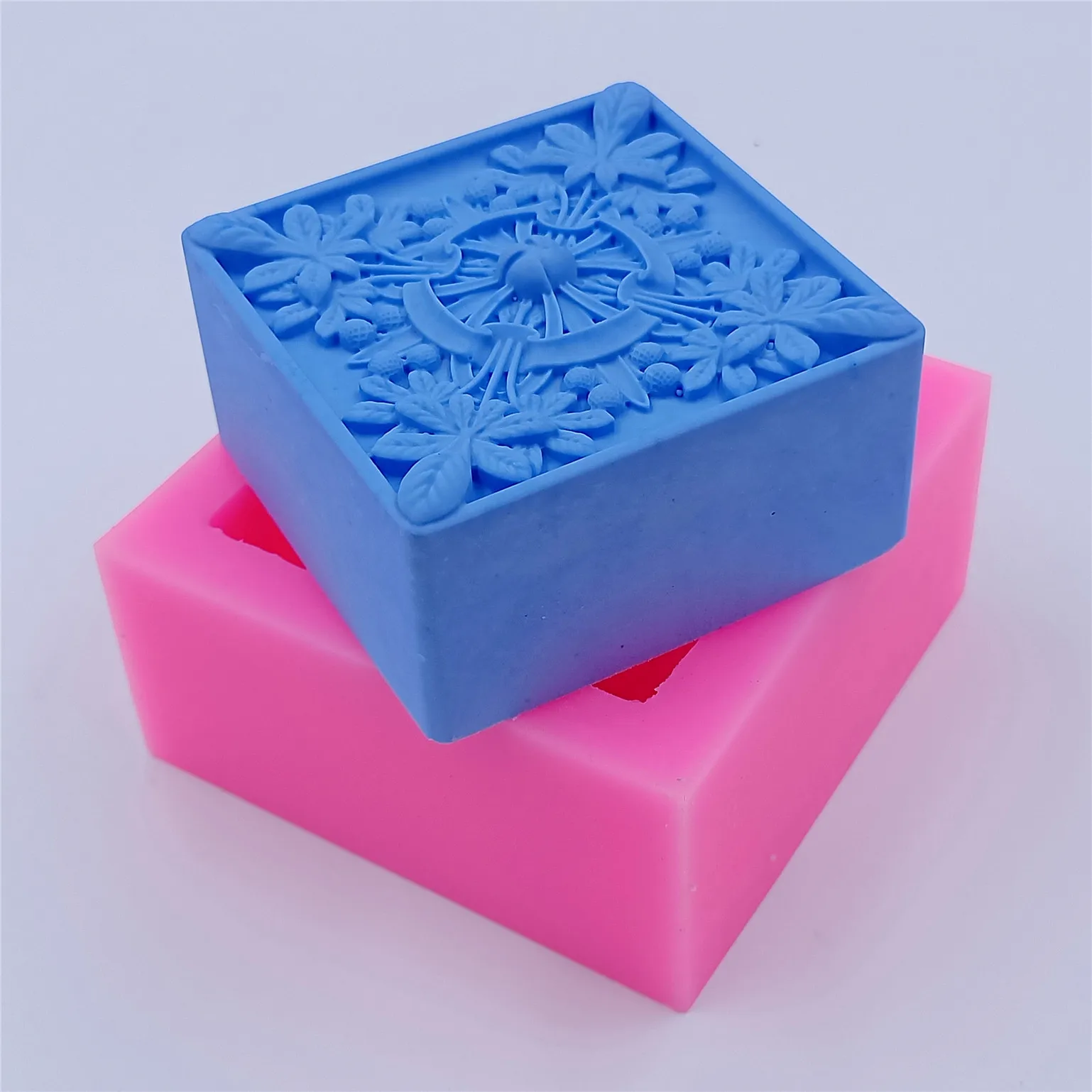 Flower Handmade Soap Mold Classic DIY Natural Soap Making Molds Scented Candle Mold Aromatherapy Gypsum Plaster Molds Cake Decor