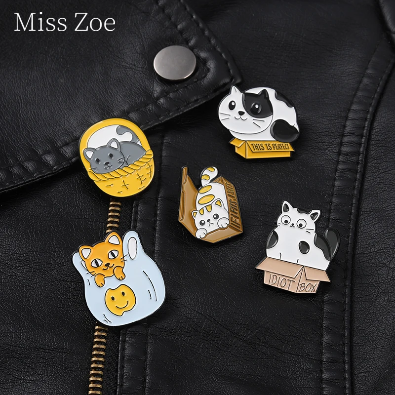 Tabby Cats Brooches For Women Kitty In Box Enamel Pins Anime Cartoon Cute Badge Lapel Pins Backpacks Metal Jewelry Gifts