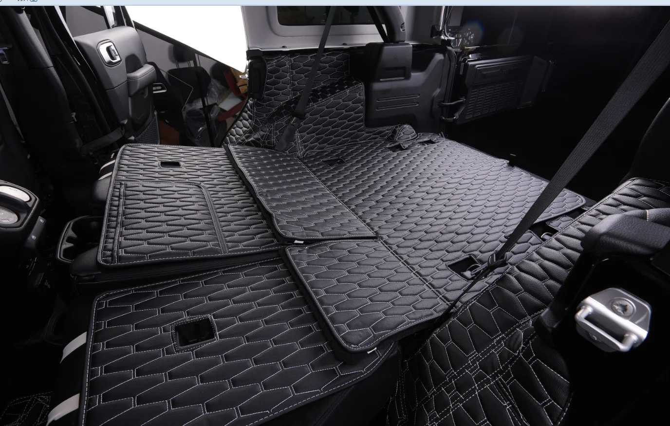 

JL1097 car trunk mat for Jeep for wrangler JL 2018+ JL1097 LANTSUN