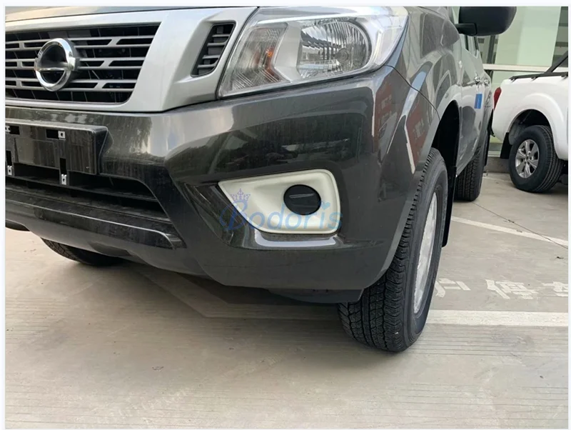 Front Fog Lamp Cover Light Frame Outlet Protective For Nissan NAVARA D23 Frontier NP300 2016 2017 2018 2019 2020 Accessories