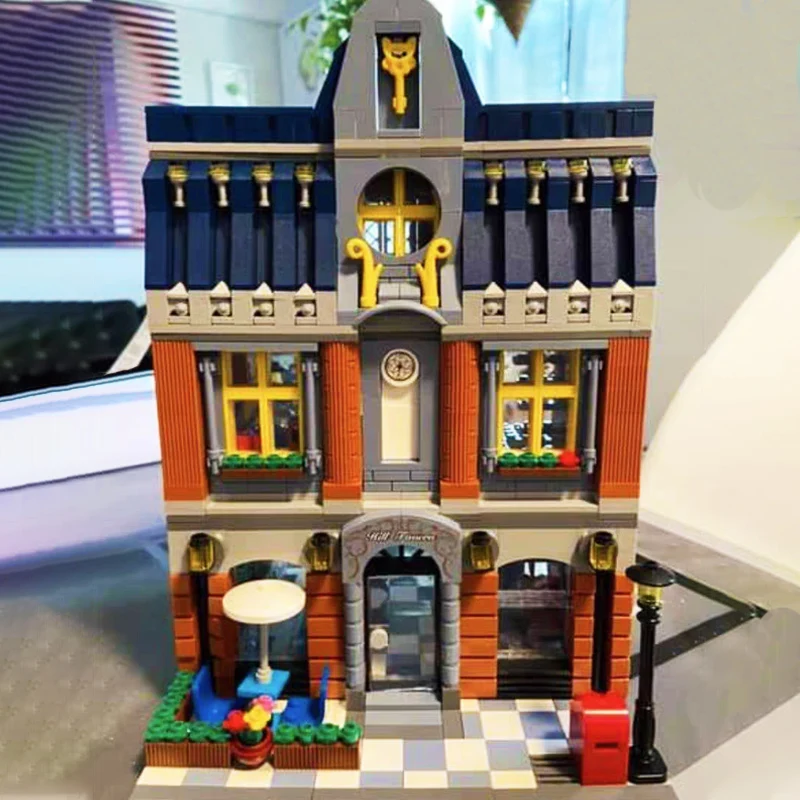 

MOC Street view The Hill Tavern Lion Pub Hotel Model Building Blocks Assembly Bricks Toys For Kids DIY Christmas Gift QL0935