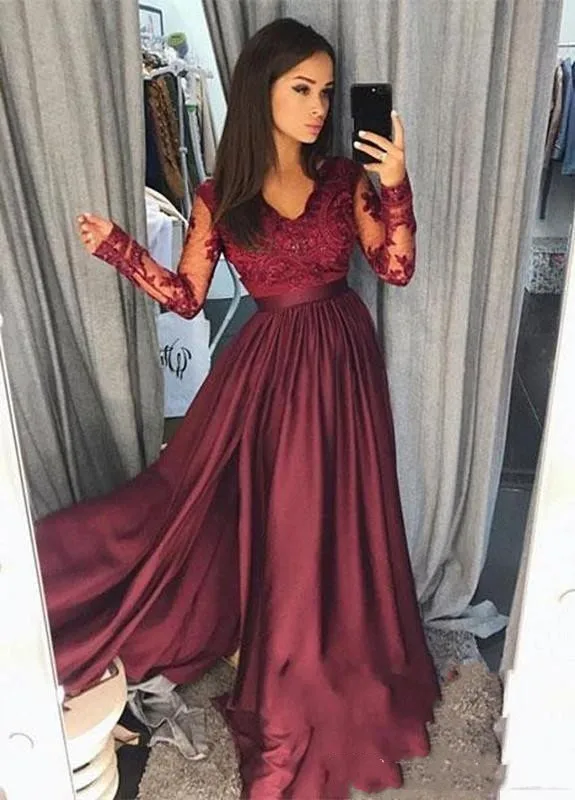 2020 Modest vestidos de fiesta Borgoña cuello pico Apliques de encaje mangas largas con cuentas longitud del piso lado Split Formal especial de noche