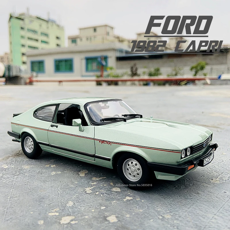 Bburago 1:24 1982 Ford Capri alloy car model die-cast model original authorized collection gift toy