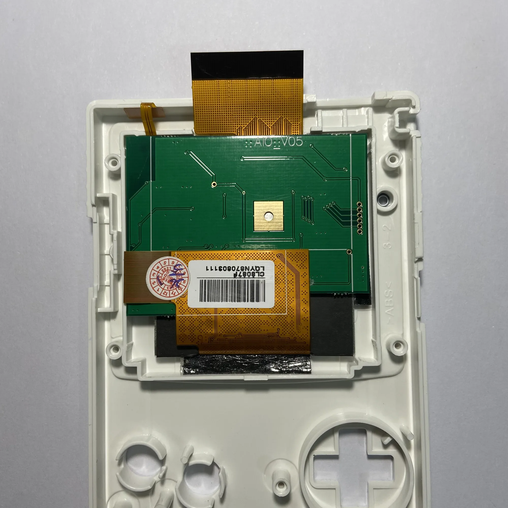 2.2 inches GBC LCD High brightness LCD screen for Gameboy COLOR GBC, plug and play without welding and shell cutting.