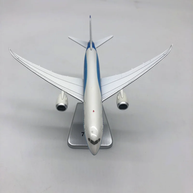 Diecast 1:400 Scale Alloy Simulation Airliner Aircraft Model White Box Adult Gift Collection Souvenir Ornaments