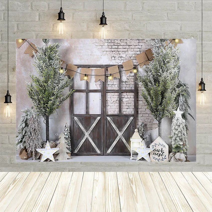 خلفية Avezano للتصوير الفوتوغرافي لشجرة الكريسماس جدار مكسور من الطوب وباب خشبي لحديثي الولادة وكعكة أعياد الميلاد خلفية تحطيم للتصوير الفوتوغرافي