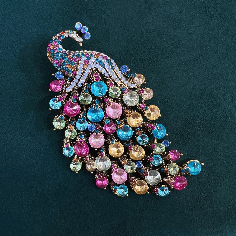 Muylinda Big Red Peacock Brooch Vintage Emerald Green Crystal Rhinestone Pin Brooches Jewelry Animals for Women Wedding Gift