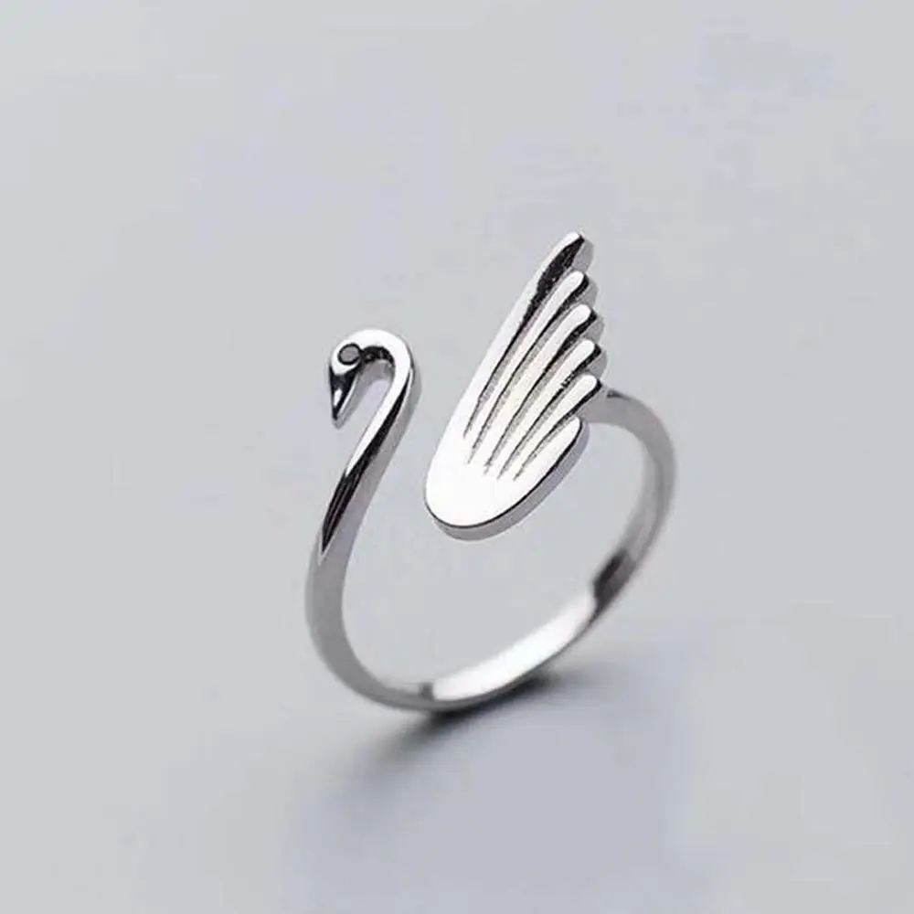 Household Swan Adjustable Knitting Tools Yarn Guides Knitting Loop Crochet Ring Thimble Ring Finger Wear - view 2
