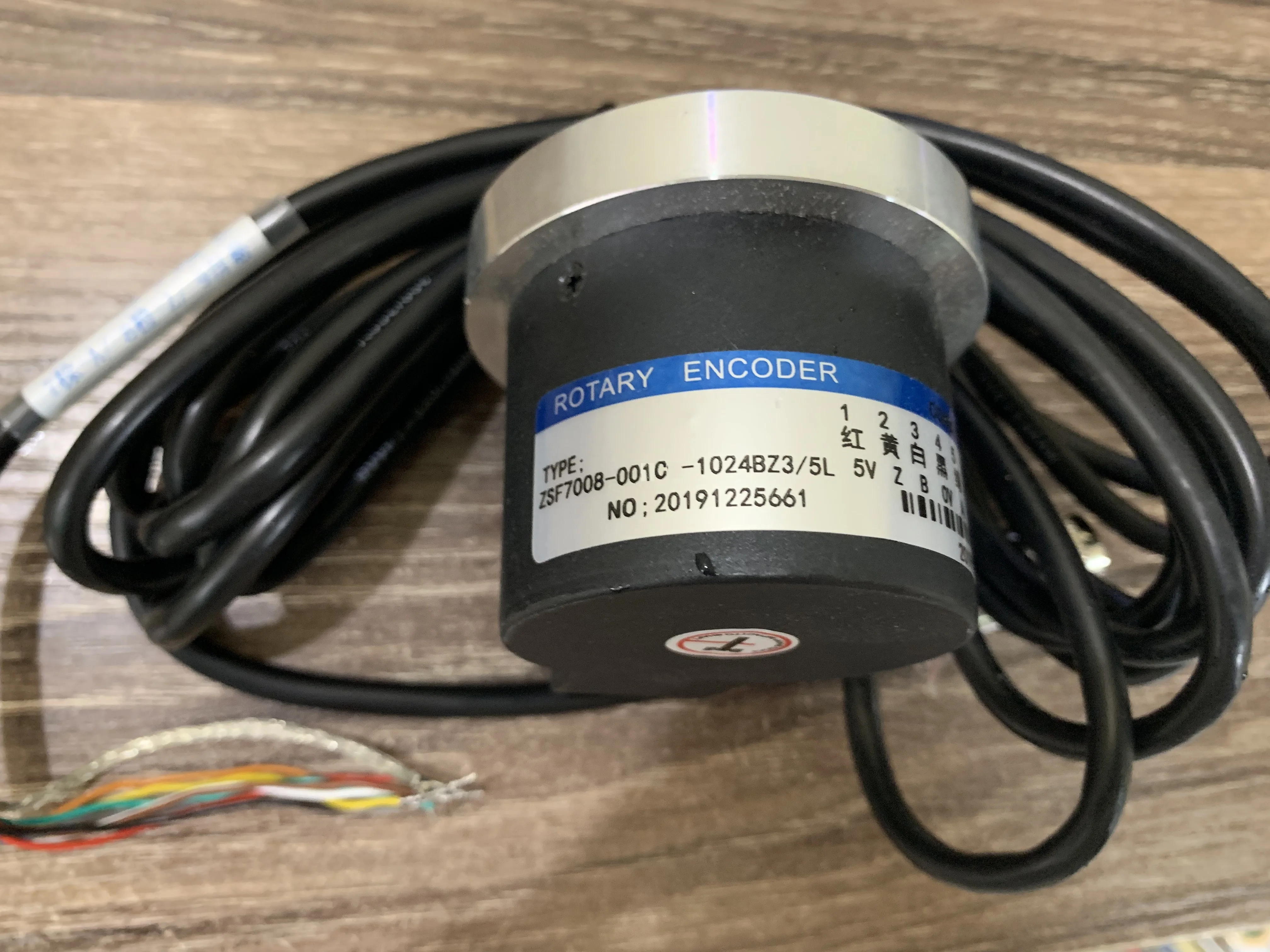 

7008 Series ZSP7008-001C-1024BZ3-5L spindle encoder rotary encoder