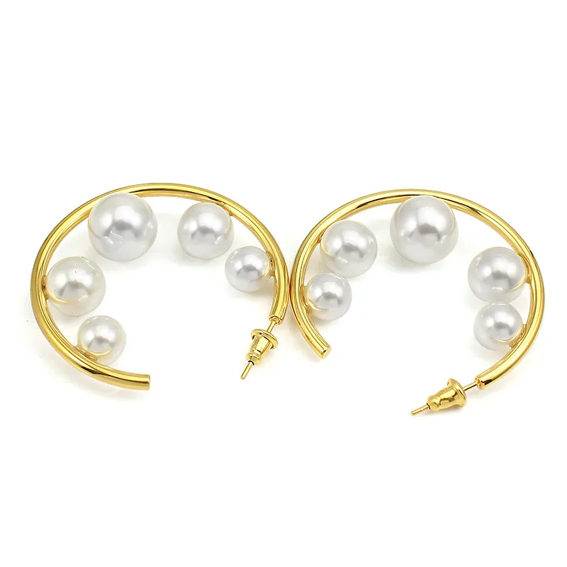 New Fashion Pearl Large Circle Statement Earrings for Women Studs Gold Color round Earring Party Jewelry Punk Collection