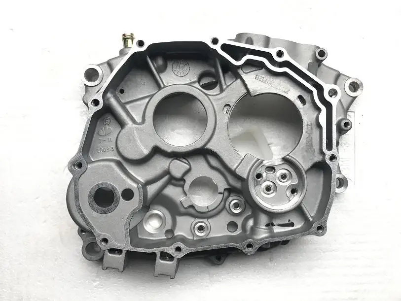 CB250 ZONGSHEN 250 T4 CQR250 Motorcycle Engine Crankcase Left Right Cover